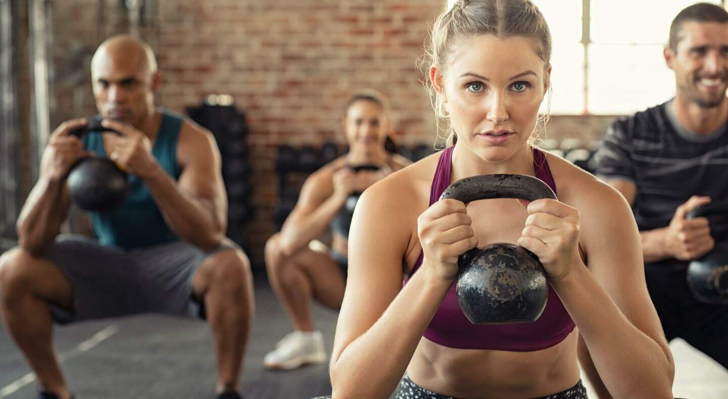 exercícios com kettlebell