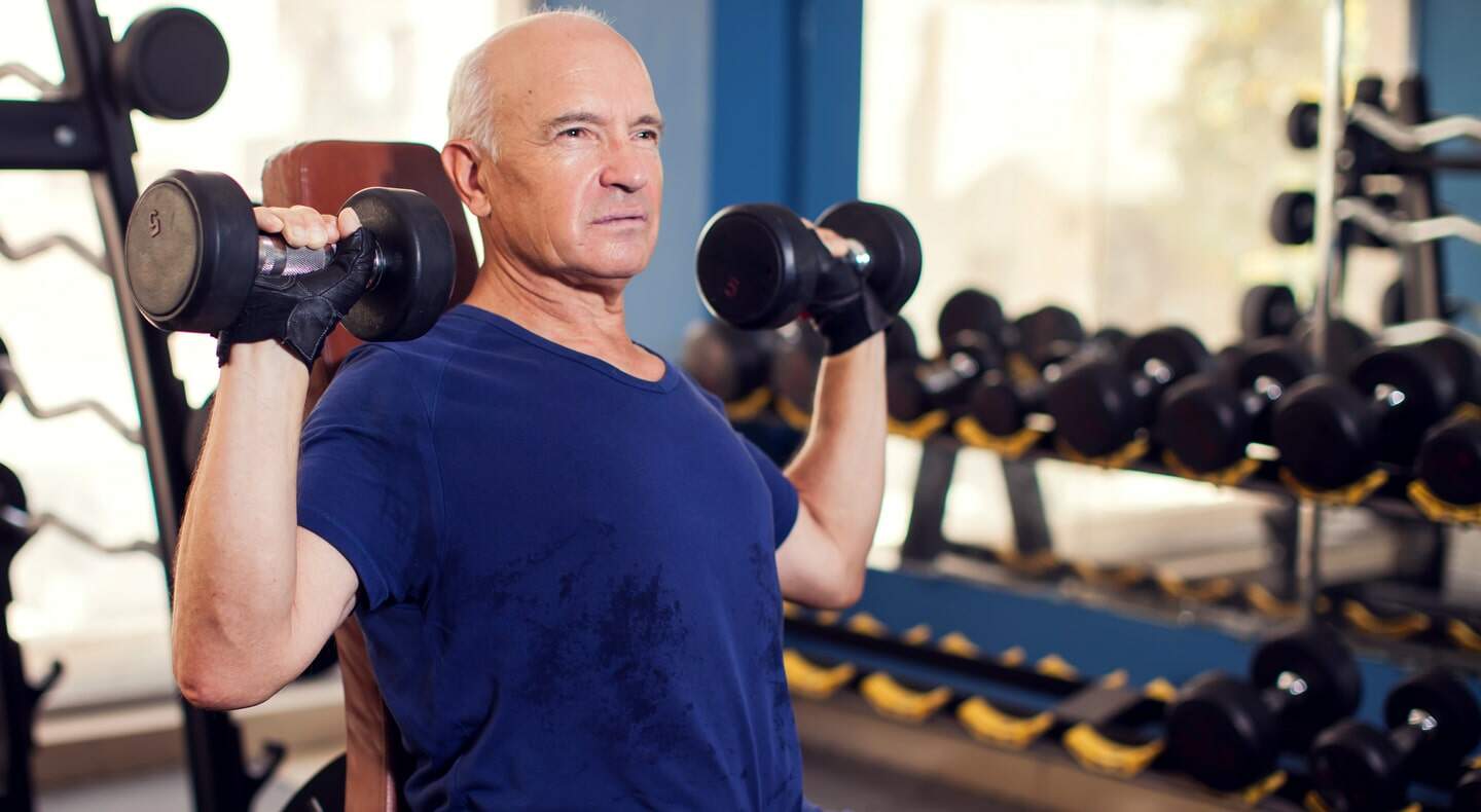 8 exercícios para idosos em um treino para adicionar à rotina - Fitness -  Smart Fit News