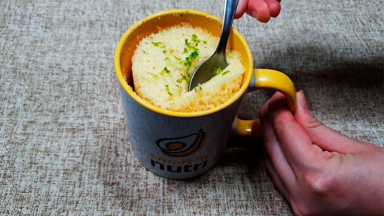 Bolo de caneca de limão fit - Nutrição - Smart Fit News