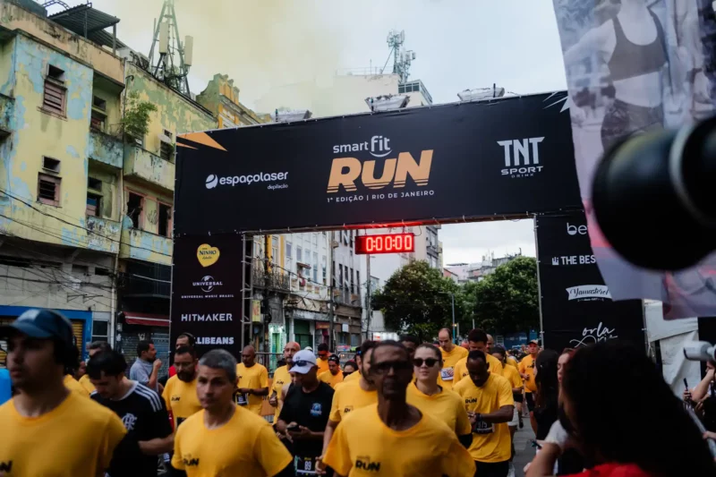 Participantes da corrida Smart Fit no Rio de Janeiro
