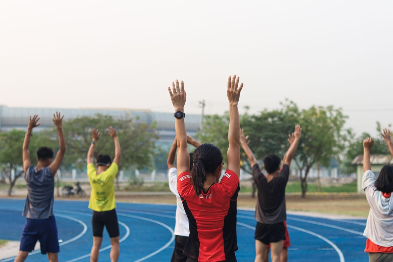 Alongamento para corrida: o que fazer antes e depois